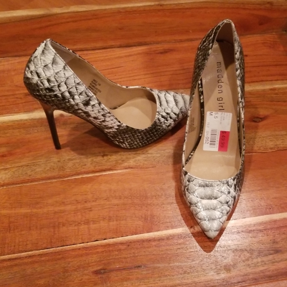 Stilettos sz 5 1/2